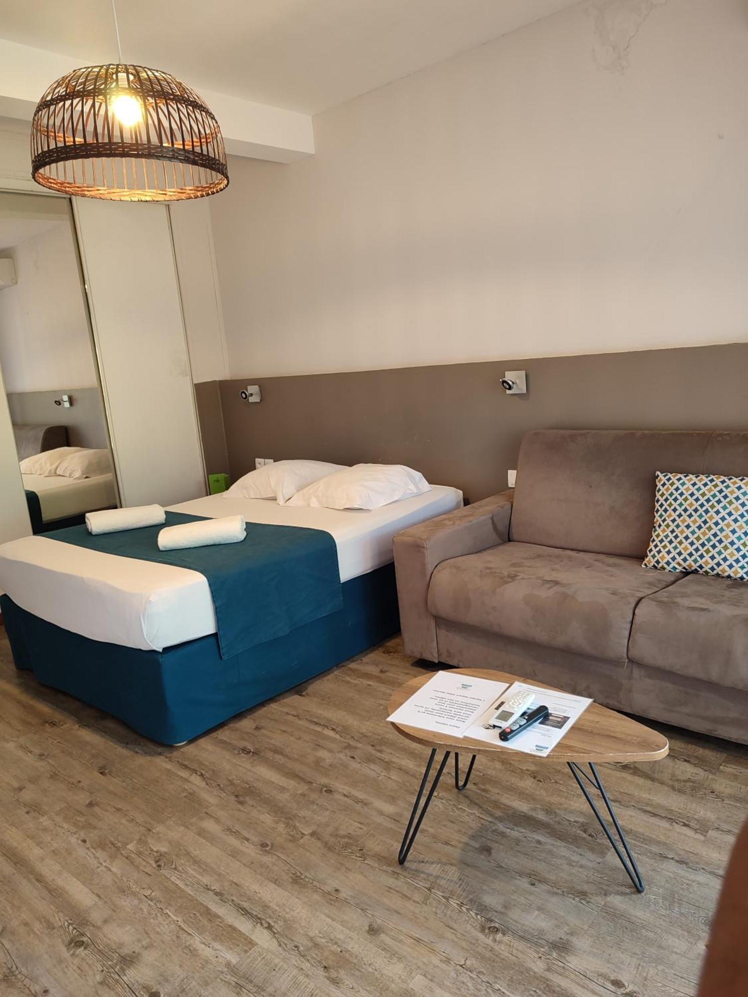 Marina , 2Mn A Pieds Plage Boucan Canot Aparthotel Saint-Gilles Les Bains Exterior photo